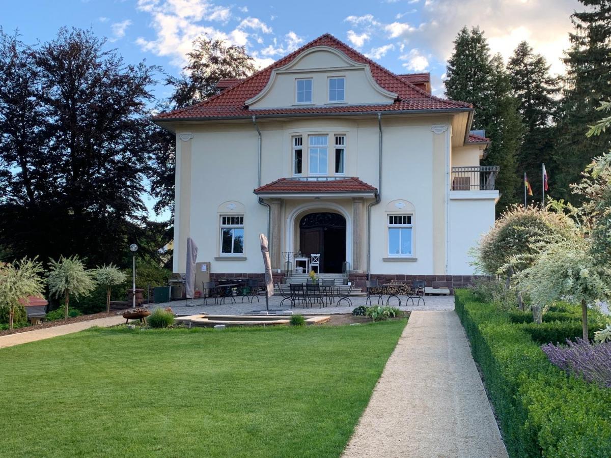 Ferienwohnung Residenz im Park Friedrichroda Exterior foto